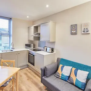  Holiday home Host & - Ramblers Retreat